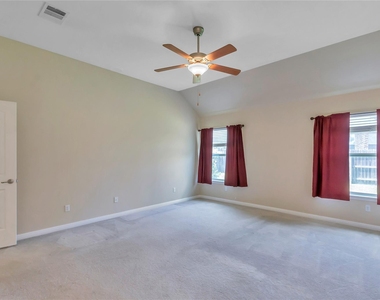 101 Dasher Dr - Photo Thumbnail 14