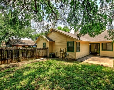 2608 Garrettson Dr - Photo Thumbnail 22