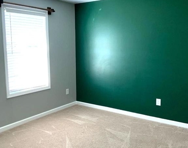 40 Betts Way - Photo Thumbnail 13