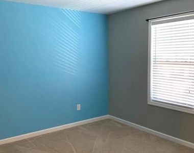 40 Betts Way - Photo Thumbnail 14