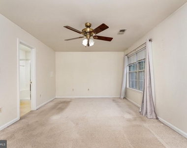 15130 Jarrell Place - Photo Thumbnail 16