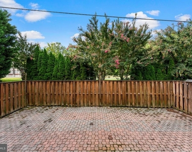 15130 Jarrell Place - Photo Thumbnail 27