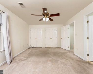 15130 Jarrell Place - Photo Thumbnail 15