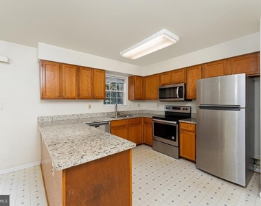 15130 Jarrell Place - Photo Thumbnail 7