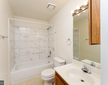 15130 Jarrell Place - Photo Thumbnail 12