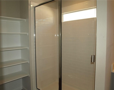 301 Hamilton Pool Ln - Photo Thumbnail 11
