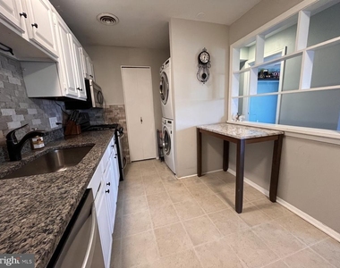 12705 Gordon Boulevard - Photo Thumbnail 6