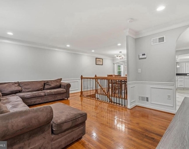 14707 Dunbar Lane - Photo Thumbnail 6