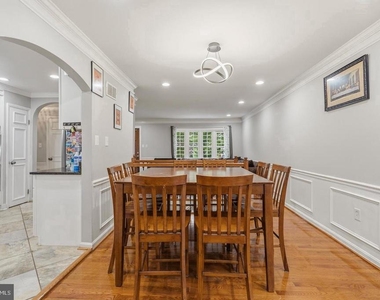 14707 Dunbar Lane - Photo Thumbnail 9