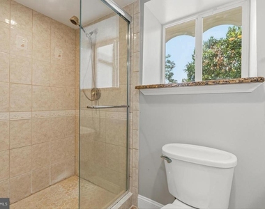 14707 Dunbar Lane - Photo Thumbnail 32