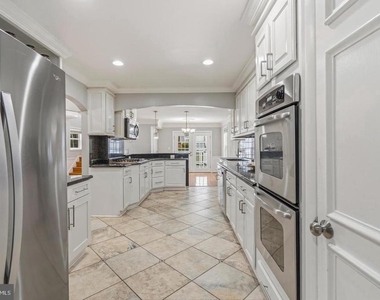 14707 Dunbar Lane - Photo Thumbnail 15