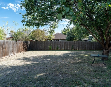 3111 Hailey Ln - Photo Thumbnail 15