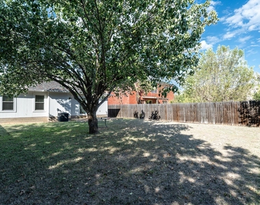 3111 Hailey Ln - Photo Thumbnail 13