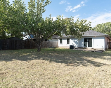 3111 Hailey Ln - Photo Thumbnail 14