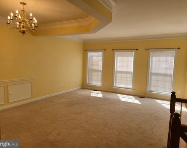 6161 Popes Creek Place - Photo Thumbnail 1