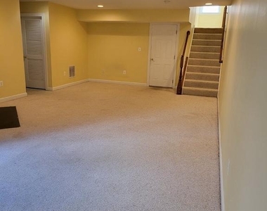 6161 Popes Creek Place - Photo Thumbnail 18