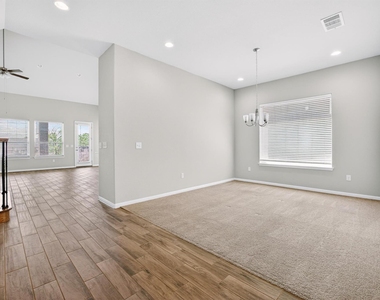 810 Clearwell St - Photo Thumbnail 6