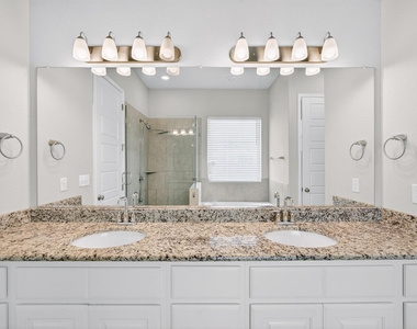 810 Clearwell St - Photo Thumbnail 22