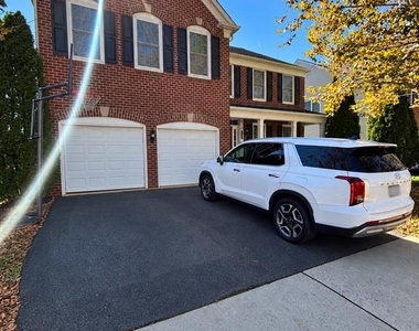 42815 Ravenglass Drive - Photo Thumbnail 1
