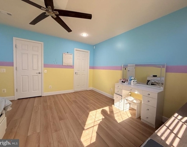 42815 Ravenglass Drive - Photo Thumbnail 32