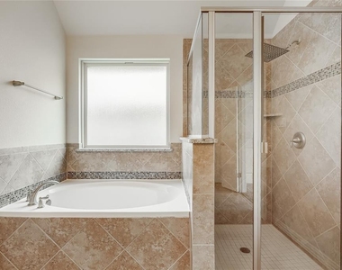 931 Catalina Ln - Photo Thumbnail 20