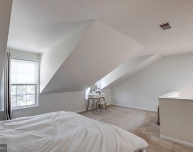 14366 Havener House Court - Photo Thumbnail 27