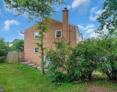 14739 Gatwick Square - Photo Thumbnail 2