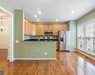 5106 Village Fountain Place - Photo Thumbnail 5