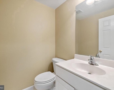 5106 Village Fountain Place - Photo Thumbnail 24