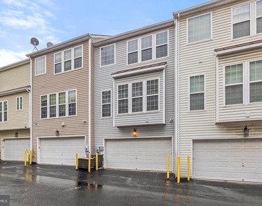 5106 Village Fountain Place - Photo Thumbnail 25