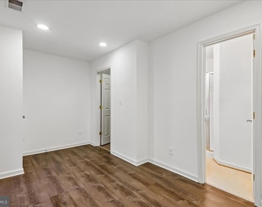 8515 Towne Manor Court - Photo Thumbnail 13