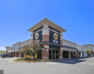 8515 Towne Manor Court - Photo Thumbnail 23