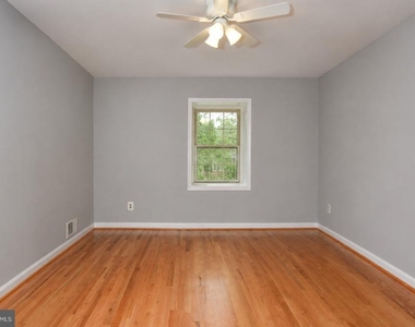 6611 Rosecroft Place - Photo Thumbnail 22