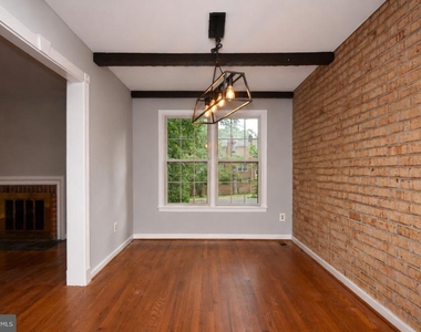 6611 Rosecroft Place - Photo Thumbnail 15