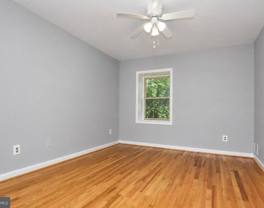 6611 Rosecroft Place - Photo Thumbnail 24