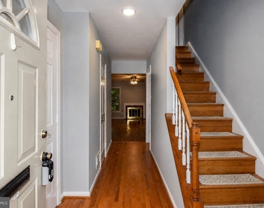6611 Rosecroft Place - Photo Thumbnail 2
