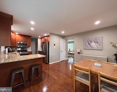 1514 Roundleaf Court - Photo Thumbnail 4