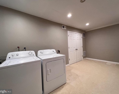 1514 Roundleaf Court - Photo Thumbnail 30