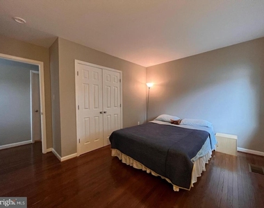 1514 Roundleaf Court - Photo Thumbnail 23
