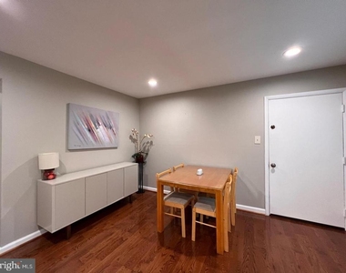1514 Roundleaf Court - Photo Thumbnail 6
