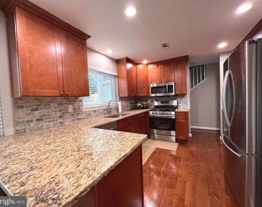 1514 Roundleaf Court - Photo Thumbnail 1