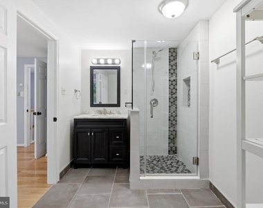 5852 Rock Forest Court - Photo Thumbnail 24