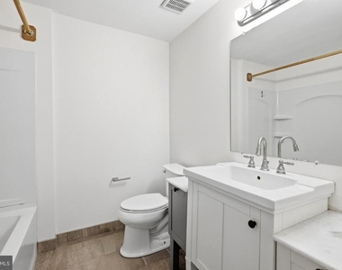 5852 Rock Forest Court - Photo Thumbnail 30