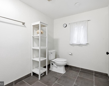 5852 Rock Forest Court - Photo Thumbnail 23