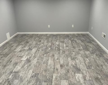 8338 Moline Place - Photo Thumbnail 25