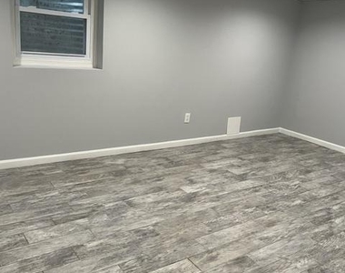 8338 Moline Place - Photo Thumbnail 27