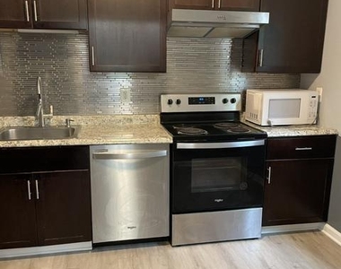 8338 Moline Place - Photo Thumbnail 6