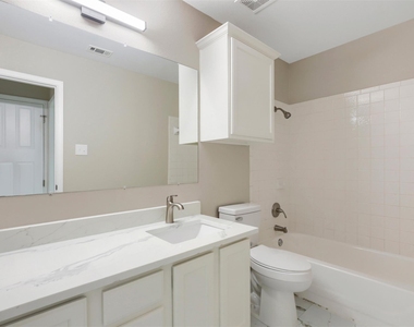 4424 Destinys Gate - Photo Thumbnail 7