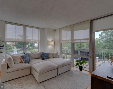 11800 Sunset Hills Road - Photo Thumbnail 10