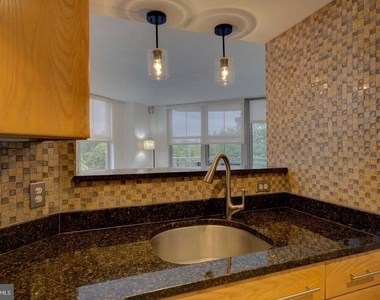 11800 Sunset Hills Road - Photo Thumbnail 7